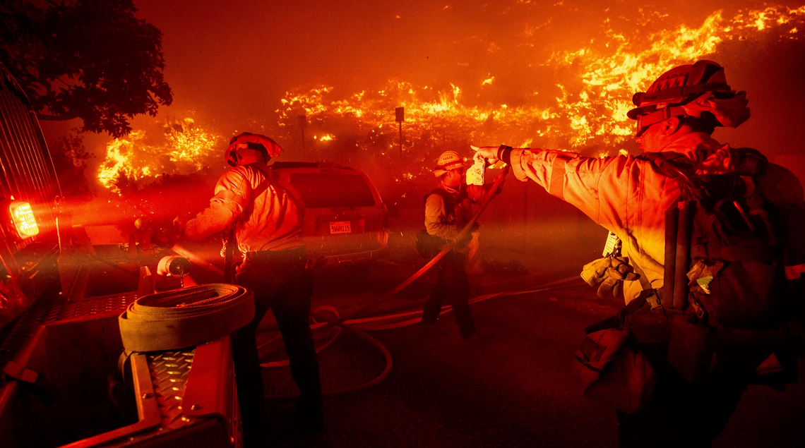 Franklin Fire: Homes burn in Malibu wildfire; firefighters battle wind-driven blaze, mass evacuations ordered