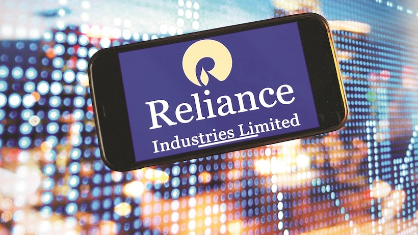 Reliance Industries Secures $3 Billion In Dual-Currency Loan From 11 Banks