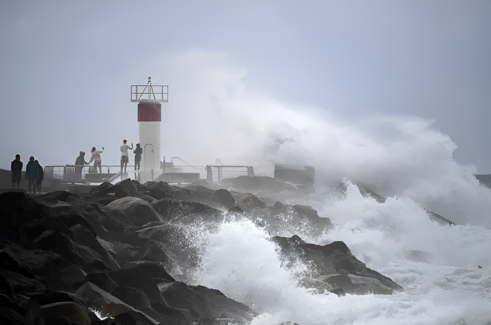 Cyclone Alfred LIVE Updates: Cyclone now a ‘tropical low’, but situation in Queensland, NSW still serious with power outage, flooding risks