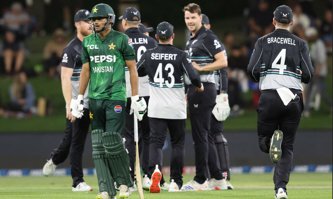 Allround New Zealand decimate Pakistan to clinch series